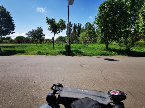 Customer photo review of Backfire Ranger X3 All Terrain Electric Skateboard with 1500W X2 Ultra High Power Ultra High Torque Motors and 12S High Voltage High Efficiency Electronic System