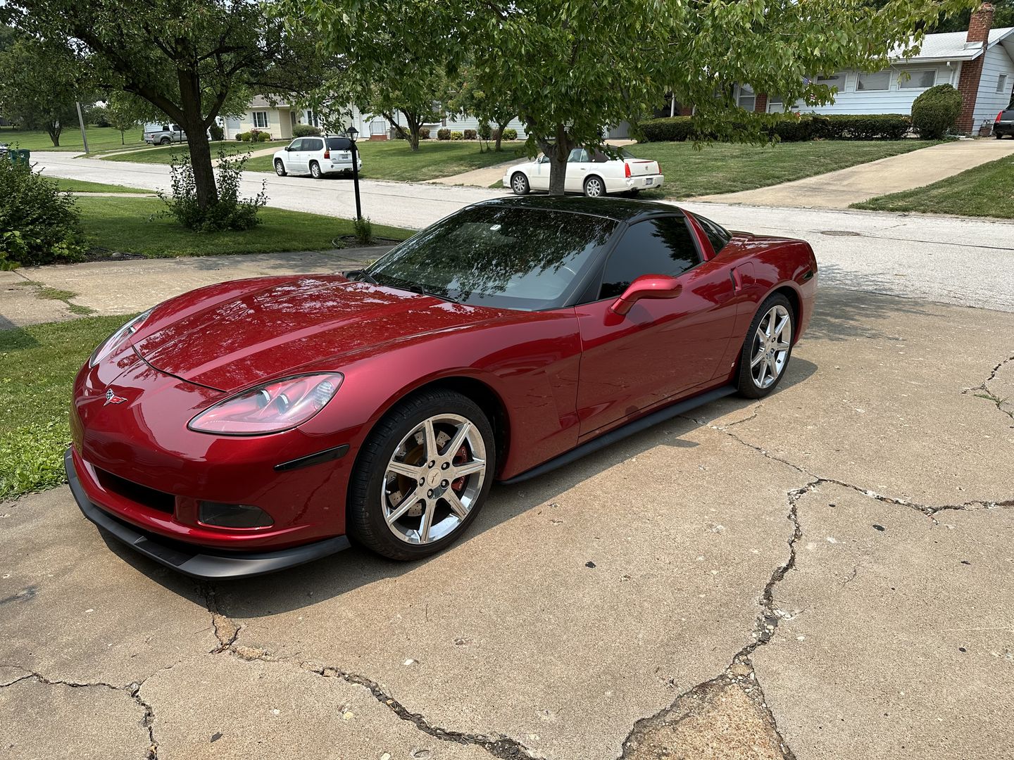 Customer photo review of Corvette C6 Base Model Extended Front Splitter Lip & Side Skirts Rocker Panels