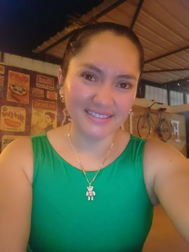 Customer photo review of SERUM FACIAL DÍA CON CÉLULAS MADRE DE ALGODÓN + ÁCIDO HIALURÓNICO