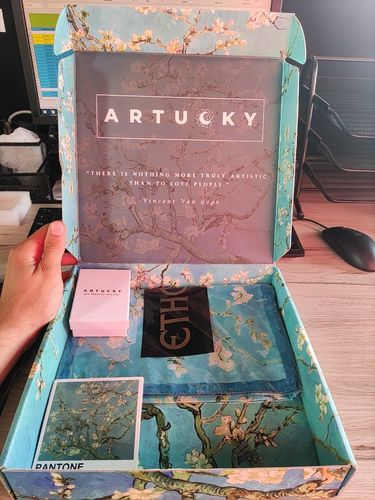 Customer photo review of Van Gogh Almond Blossom Badem Çiçekleri Tasarım Tablo Fular