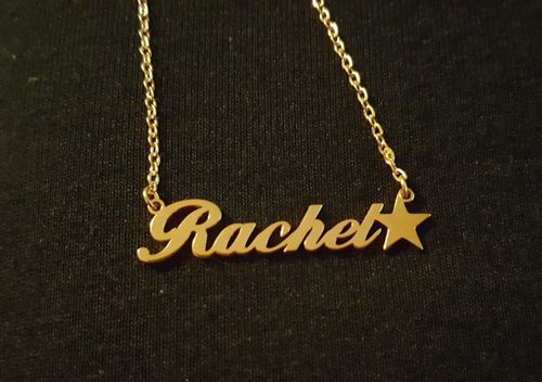 Customer photo review of Collier personnalisable à prénom et étoile en acier chirurgical