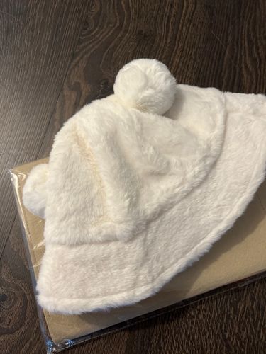 Customer photo review of Kawaii Faux Fur Bear Bucket Hat