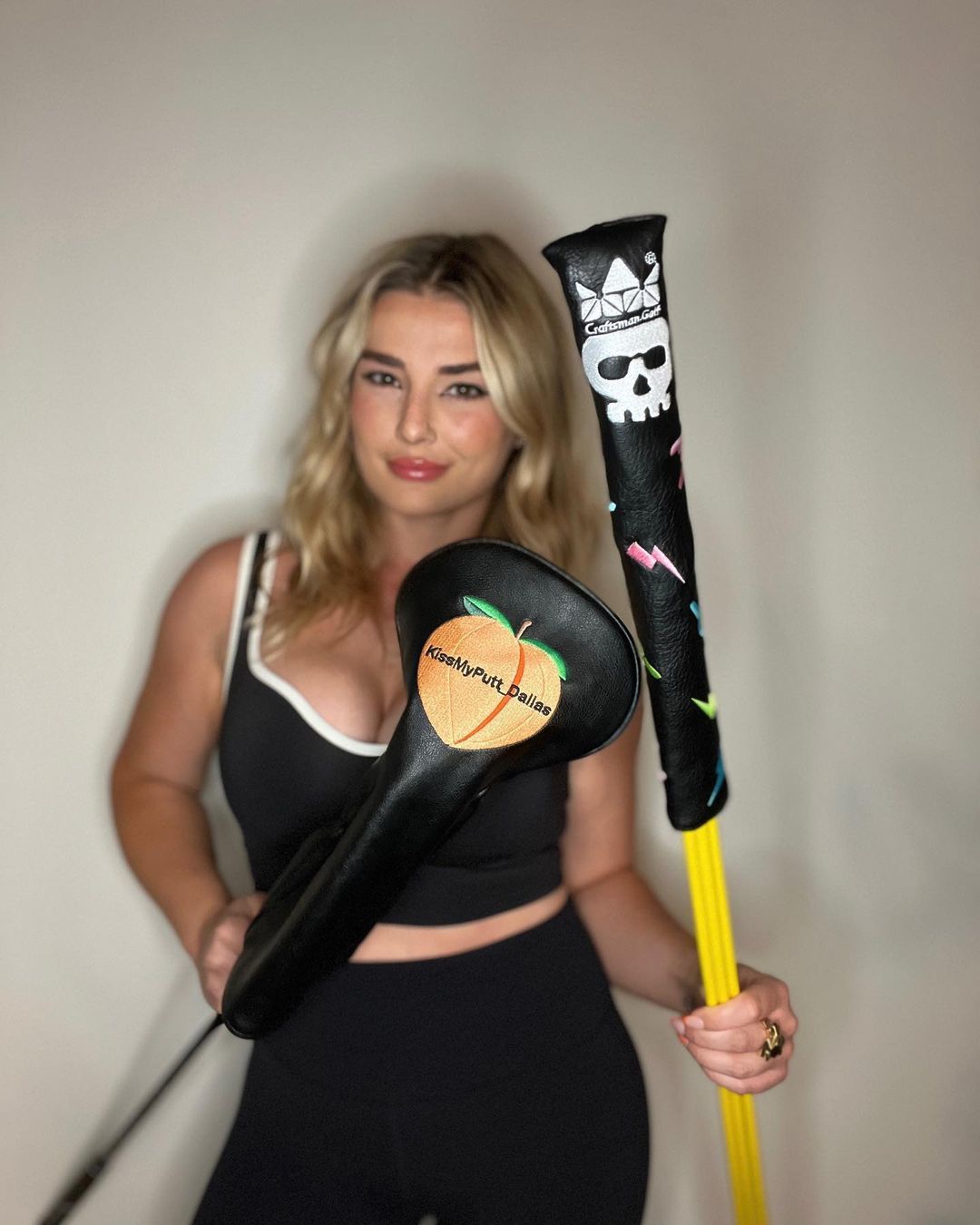 Customer photo review of Personalized White Stripes Wood Head Cover With Your Logo And Name