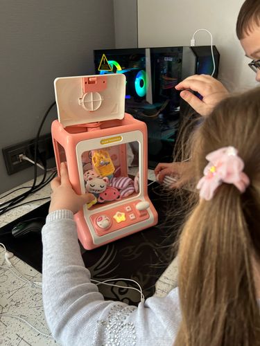 Customer photo review of Kawaii Mini Bunny Claw Machine Toy