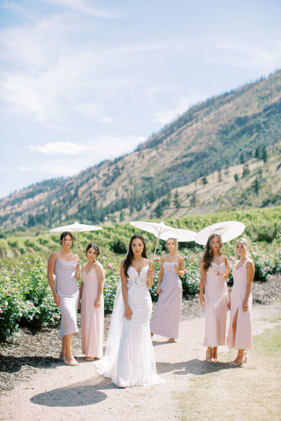 Customer photo review of 28" Wedding White Paper Parasol Umbrellas with Long Elegant Handle