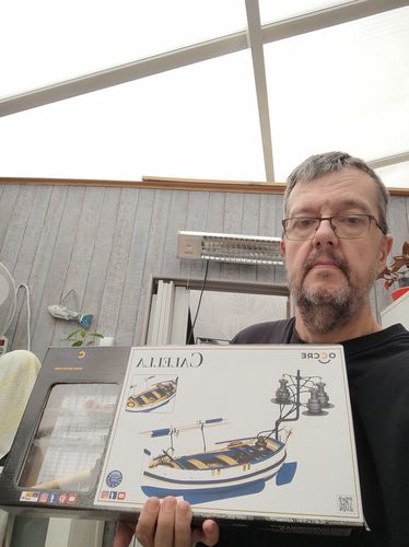 Reseña con foto de un cliente sobre Maqueta Barco Calella