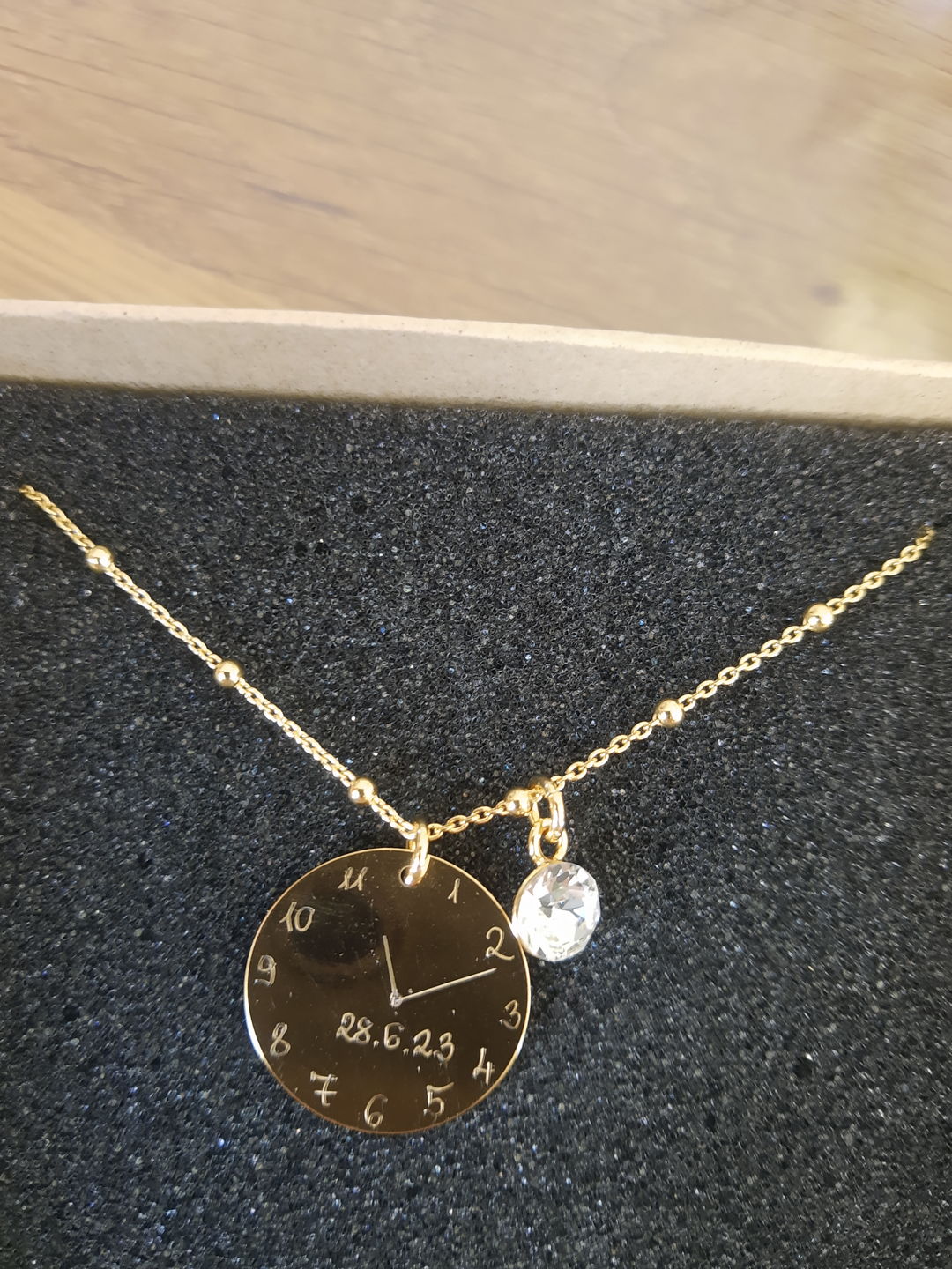 Customer photo review of Halskette Geburtsuhr