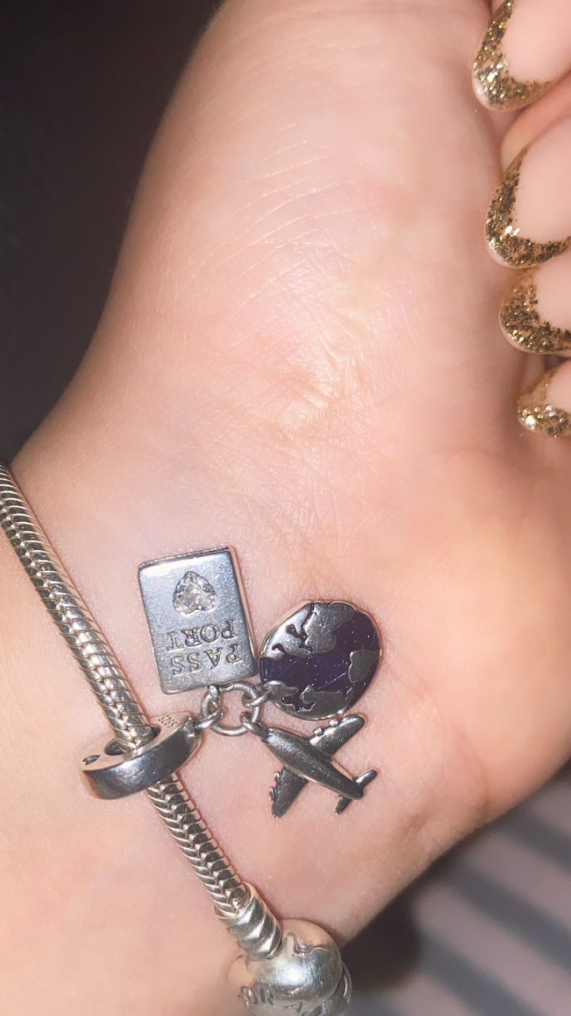 Customer photo review of Charm Aventurero