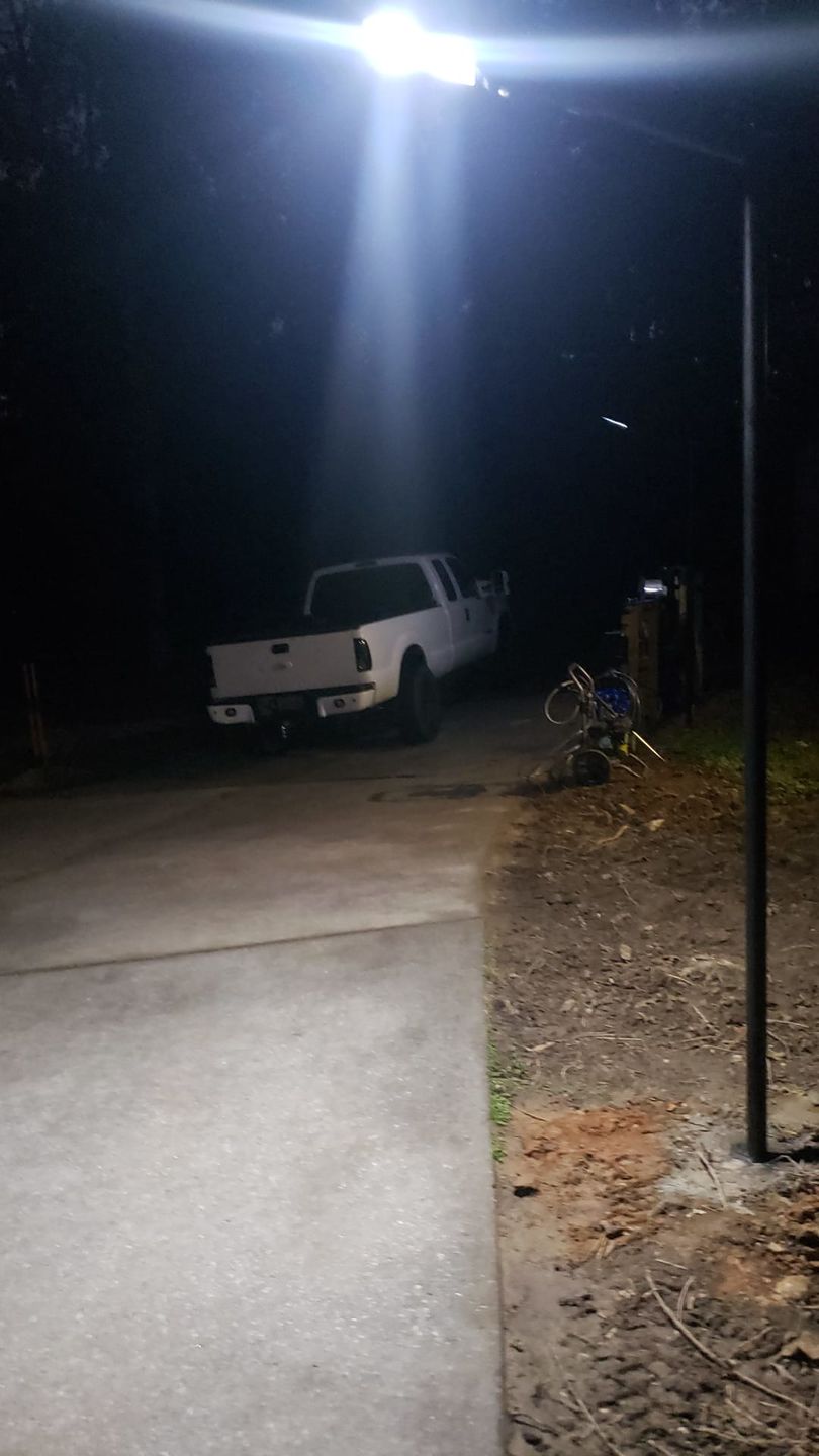 Customer photo review of 4 pack 200W solar street lights 20000 lumens