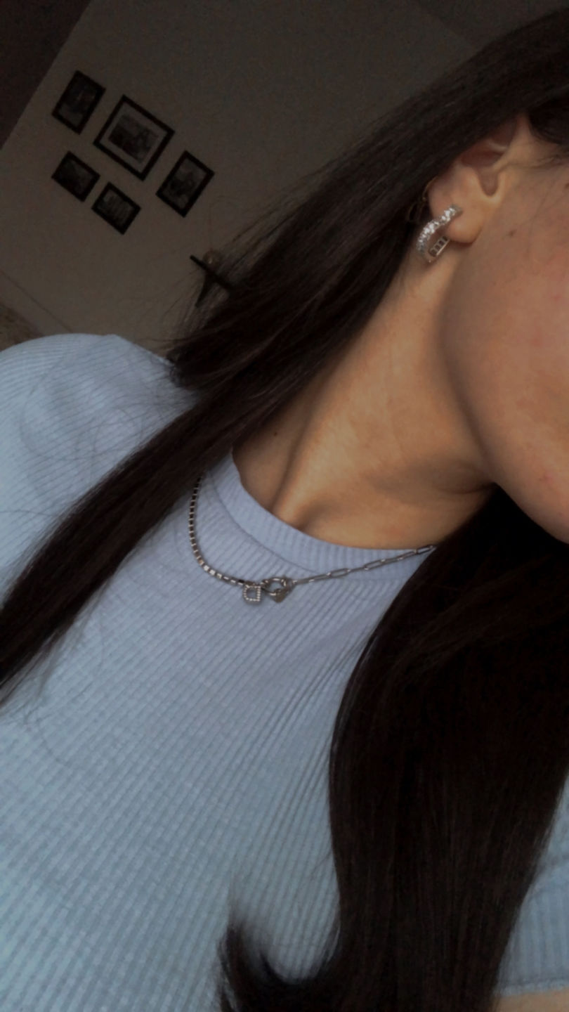 Customer photo review of Tennis Letter Halskette | 18K vergoldet