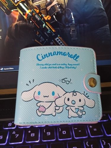 Customer photo review of Sanrio Empire Wallet
