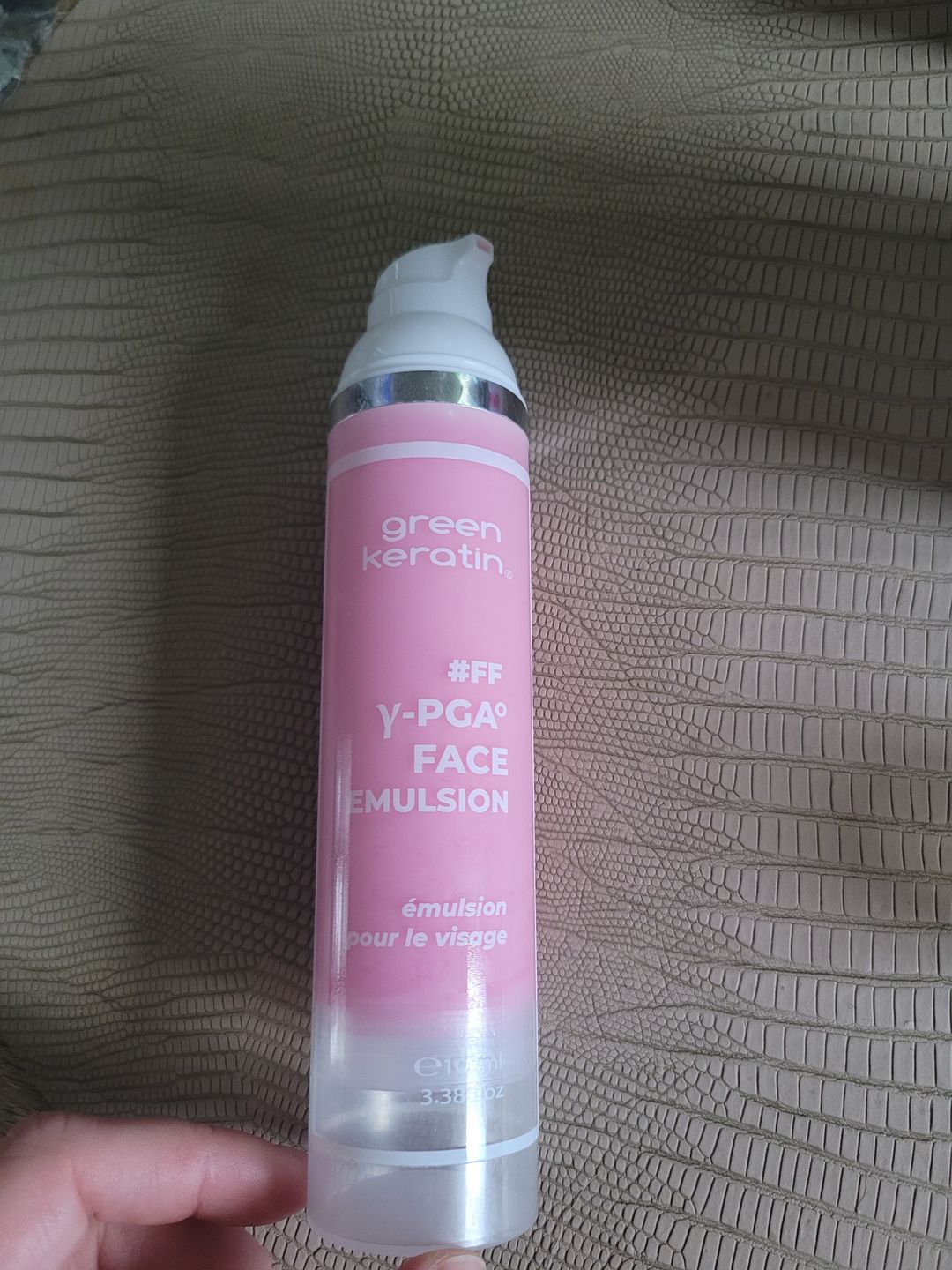 Customer photo review of Y-PGA Emulsion pour le visage, Sans Parfum