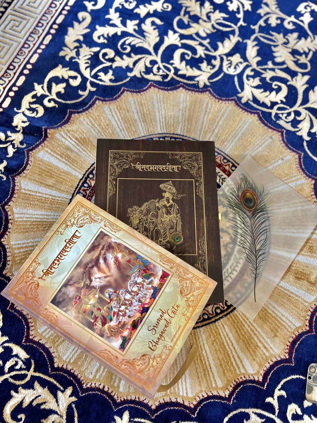 Customer photo review of Premium Bhagavad Gita in a Wooden Gift Box- (Lord Krishna and Arjuna Art on Box) Collector's Edition | 700 Original Verses in Sanskrit, Hindi and English Translation