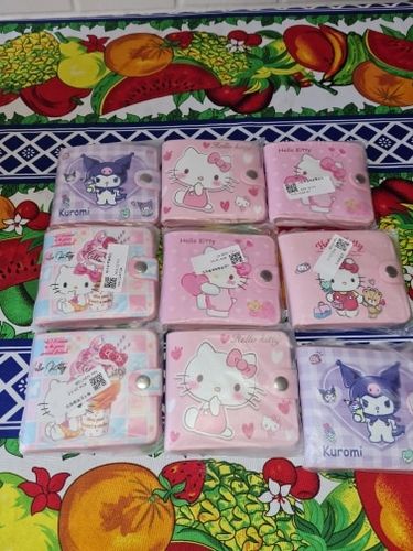 Customer photo review of Sanrio Empire Wallet