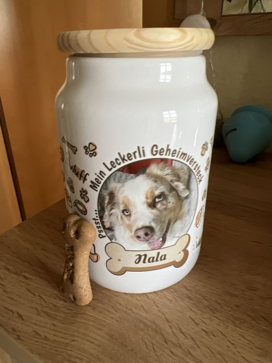 Customer photo review of Leckerli Geheimversteck - Individuelle Leckerlidose
