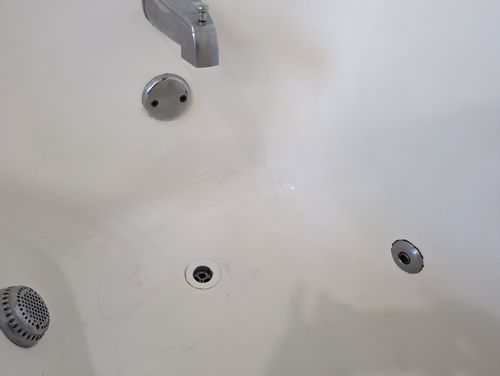 Travis G. review of Level 2 Tub Repair Kit: Large Damage image 1 out of 1