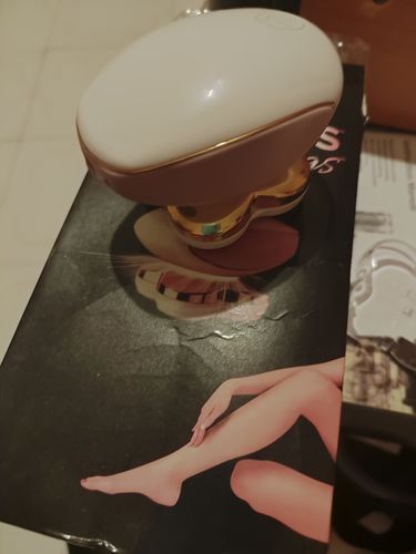 Customer photo review of Epilatore Flawless rasoio elettrico femminile