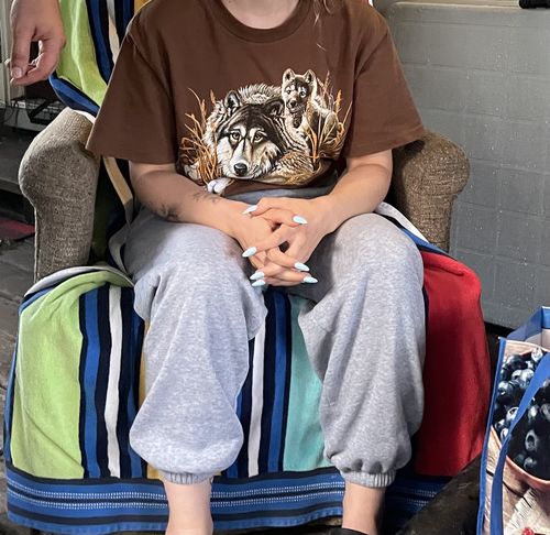 Customer photo review of Vintage Wildlife Wolves T Shirt Size Large