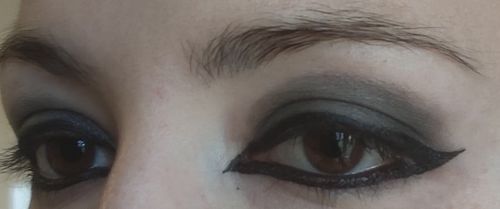 Customer photo review of O.TWO.O GOLD EMBROIDERY EYELINER