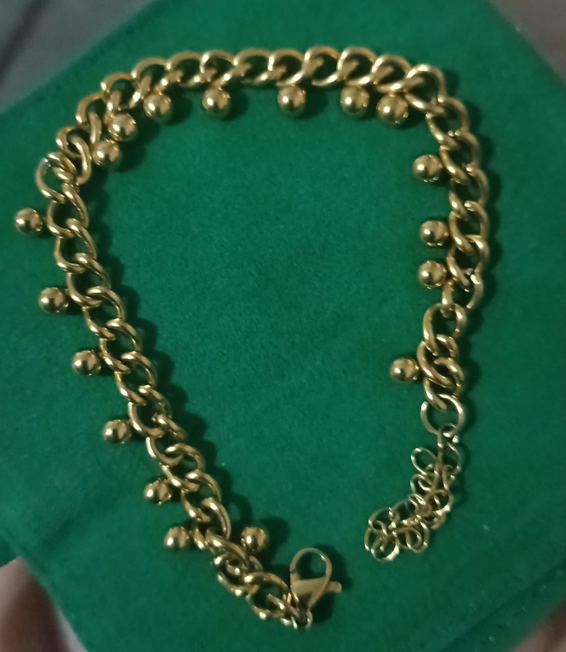 Customer photo review of Pulsera Chelsea