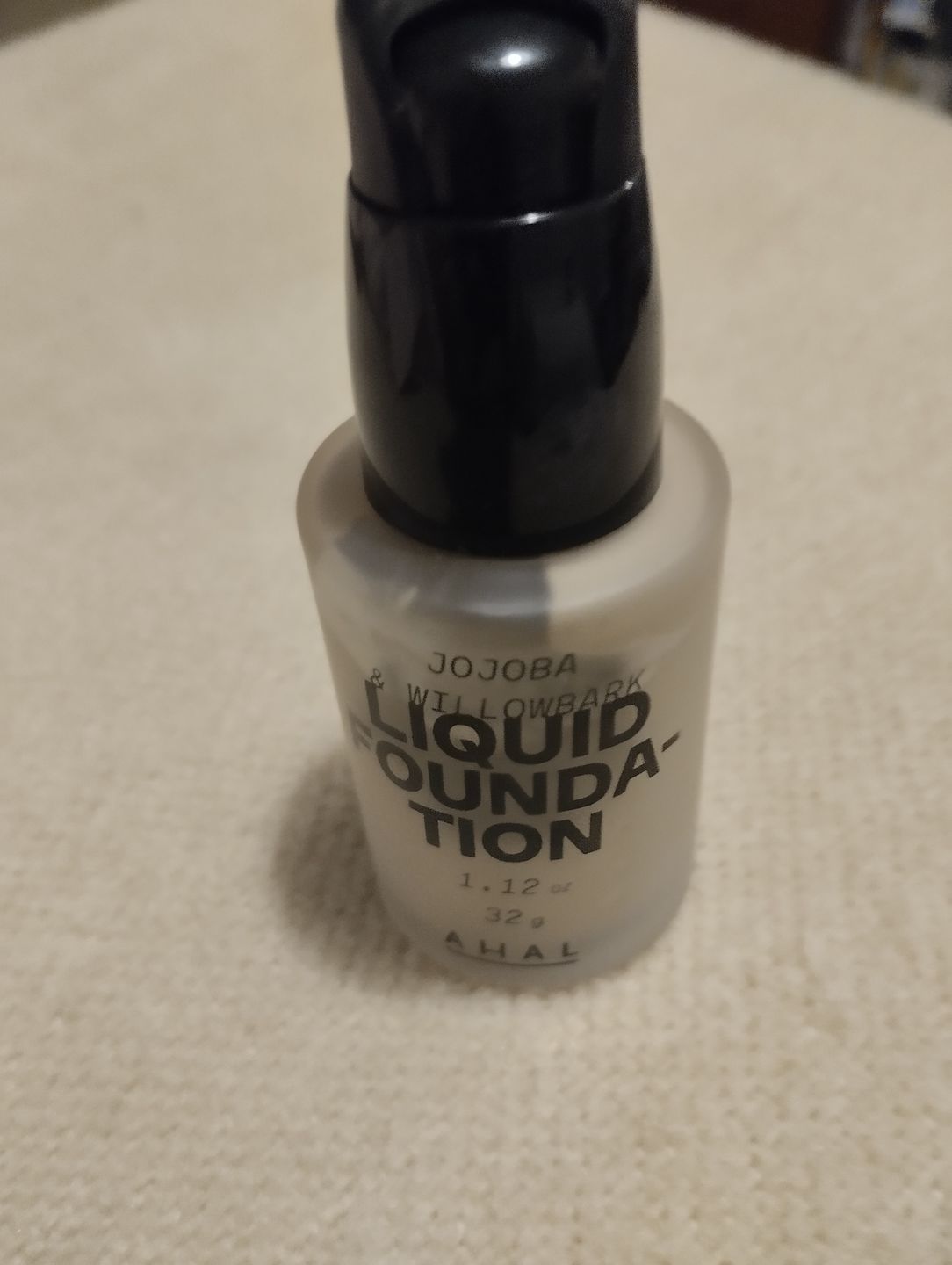 Customer photo review of 02 Liquid Foundation / Maquillaje Líquido 02