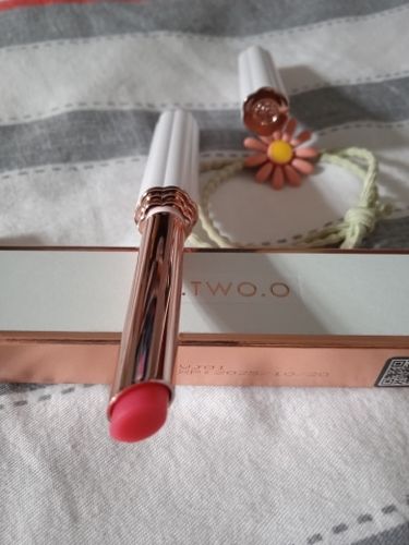 Customer photo review of O.TWO.O MOIST COLOR CHANGING LIP BALM