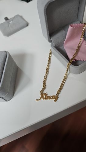 Customer photo review of Collier prénom personnalisé à chaîne cubaine en acier inoxydable