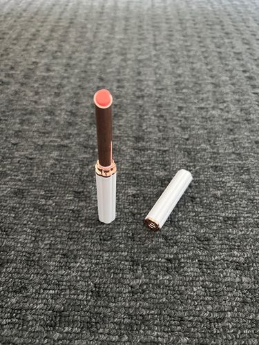 Customer photo review of O.TWO.O MOIST COLOR CHANGING LIP BALM