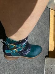 Customer photo review of Retro Painted Buckle Flat Shoes