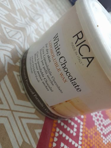 Customer photo review of Rica White Chocolate Liposoluble Wax 400ml