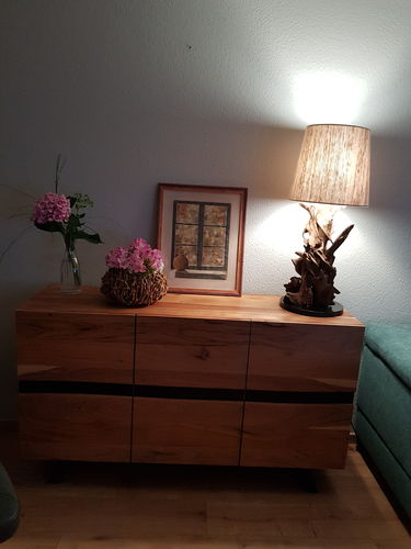 Customer photo review of Wurzelholz Tischlampe IKAL Höhe 82 cm inkl. Lampenschirm