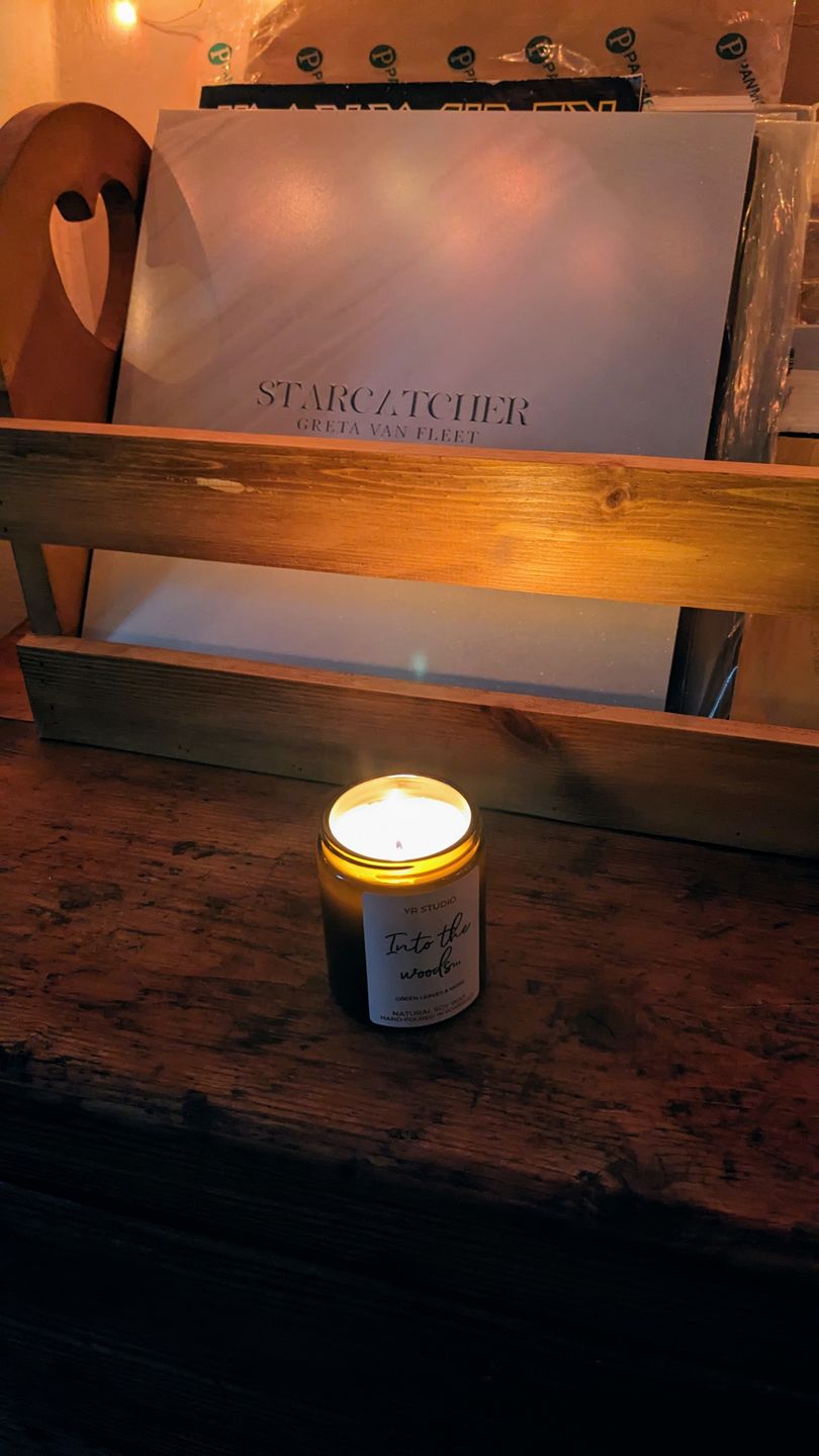 Customer photo review of "Into the woods" - Soy Candle