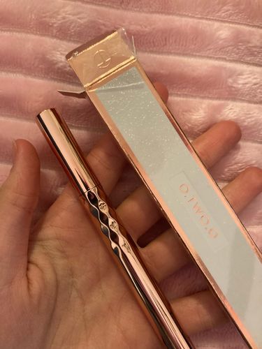 Customer photo review of O.TWO.O GOLD EMBROIDERY EYELINER