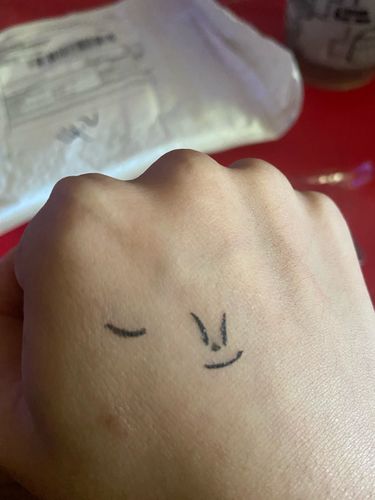 Customer photo review of O.TWO.O GOLD EMBROIDERY EYELINER