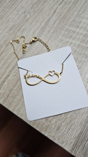 Customer photo review of Collier infini personnalisable prénoms et coeur en acier inoxydable