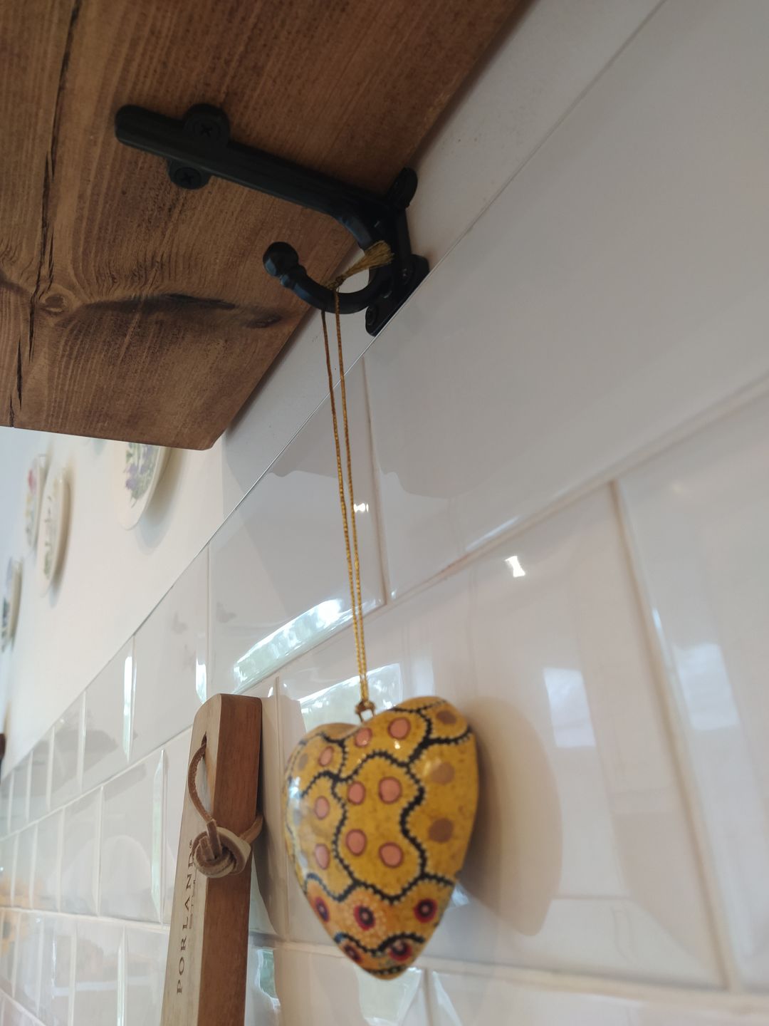 Customer photo review of 4 Inch Chiltern Cast Iron Shelf Bracket