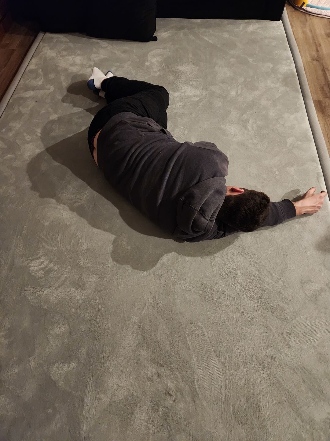 Customer photo review of Muscle Mat Luxury Acupressure Mat With Pillow
