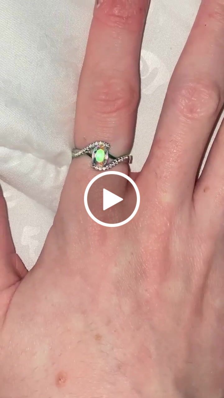Customer video review of Aurora Borealis (Candle)