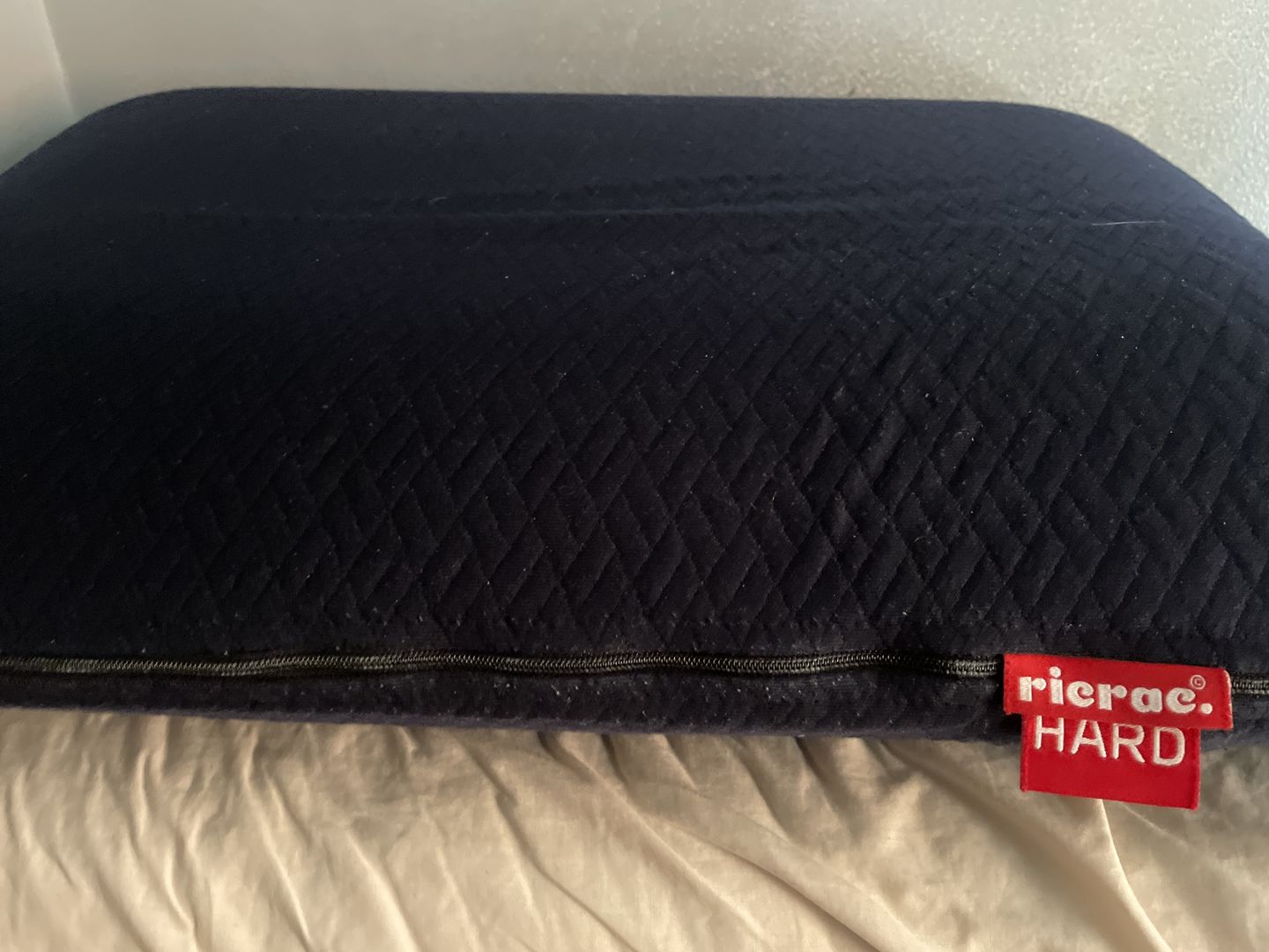 Customer photo review of Hard Arched Latex Pillow