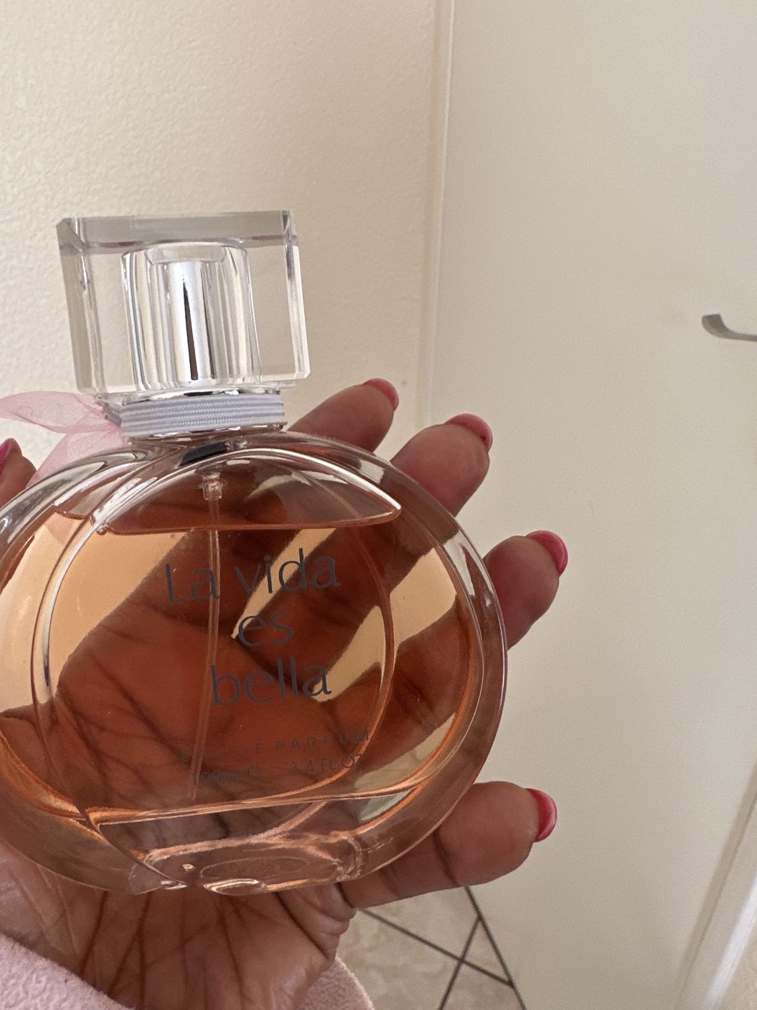 Customer photo review of LA VIDA ES BELLA