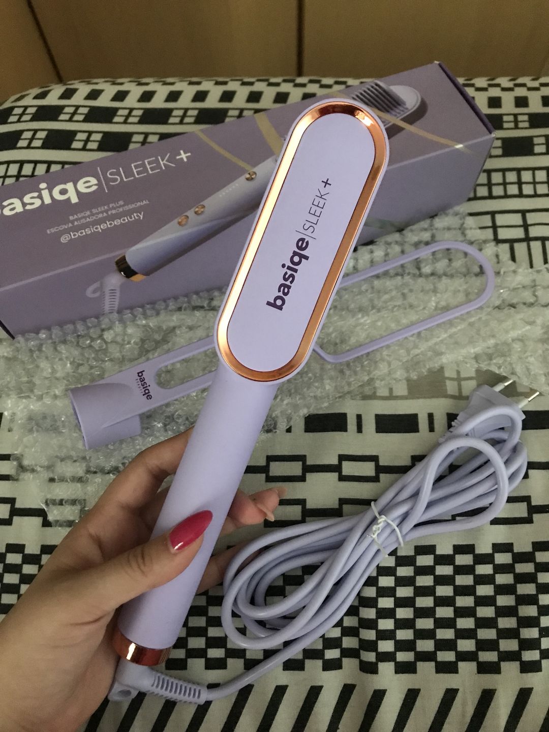 Customer photo review of SLEEK PLUS | Escova Alisadora + Clip Finalizador