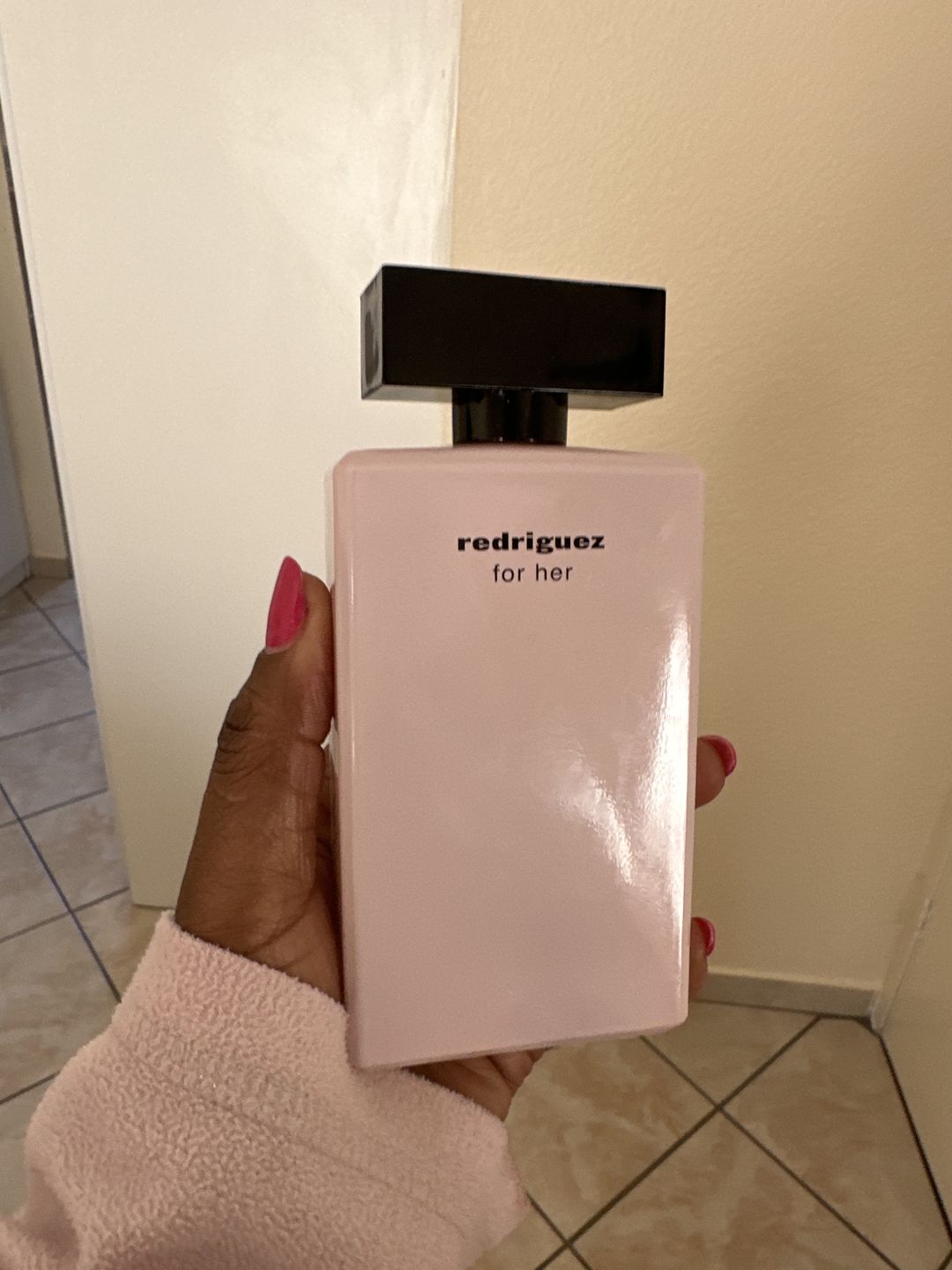 Customer photo review of Redriguez for her