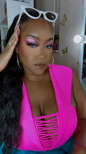 Customer photo review of INDO Magic Blue Contact Lenses