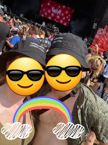 Customer photo review of LIEBEVOLL - Bucket Hat