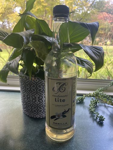 Customer photo review of Cashmere Lite Vanilla Flavoured Syrup