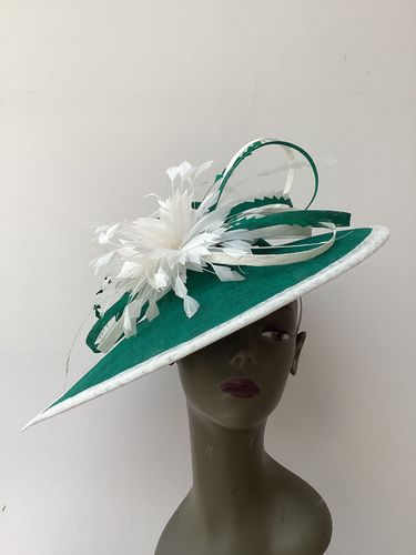 Customer photo review of Spiky centre goose feather flower for Hats Fascinators and Millinery FM056