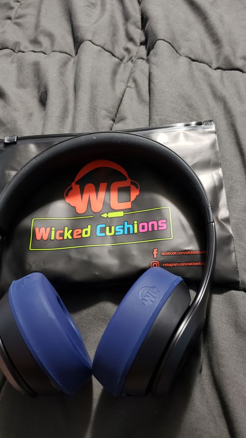 Customer photo review of Small WC SweatZ Protective Headphone Earpad Covers
