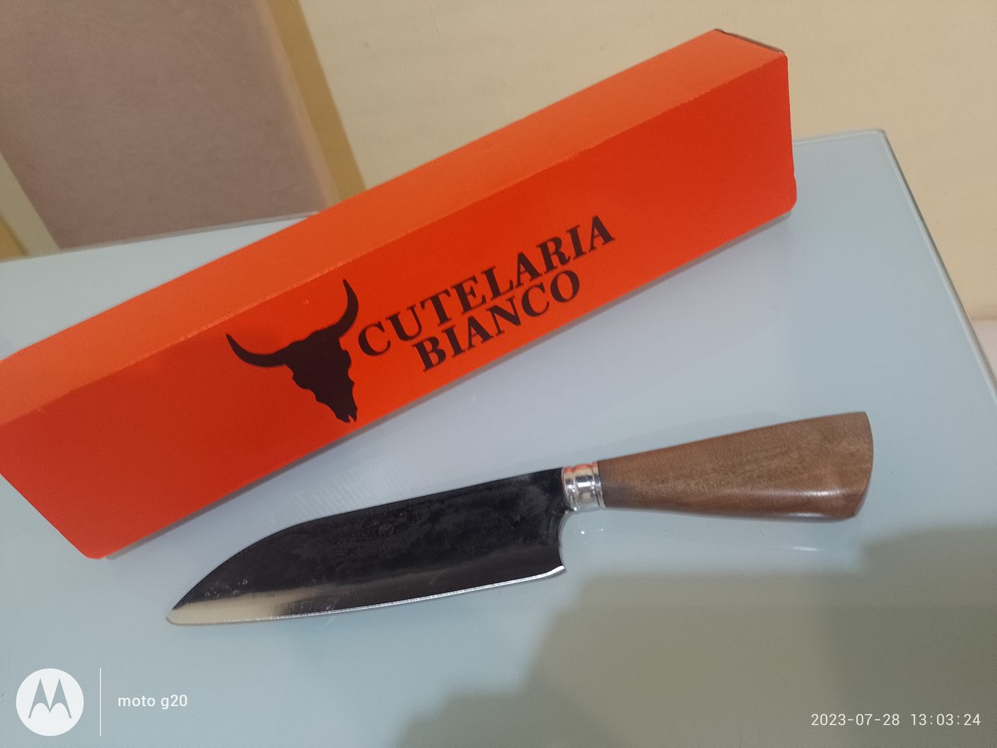 Customer photo review of Faca Artesanal Brut de Forge Japonesa + gravação do seu nome