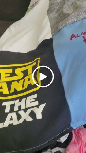 Customer video review of Classic T-Shirt Blanket