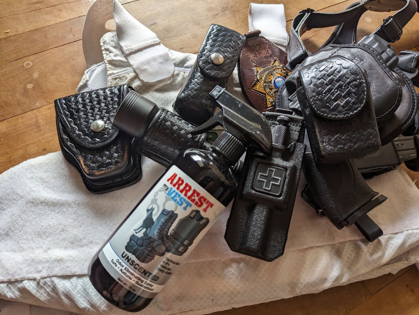 Customer photo review of Buy 2 Get 4 FREE - (2) 16 oz Sprays, (2) 4 oz Sprays, + 2 Air Fresheners